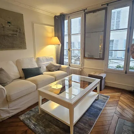 Chez Romeo Bed & Breakfast 4*